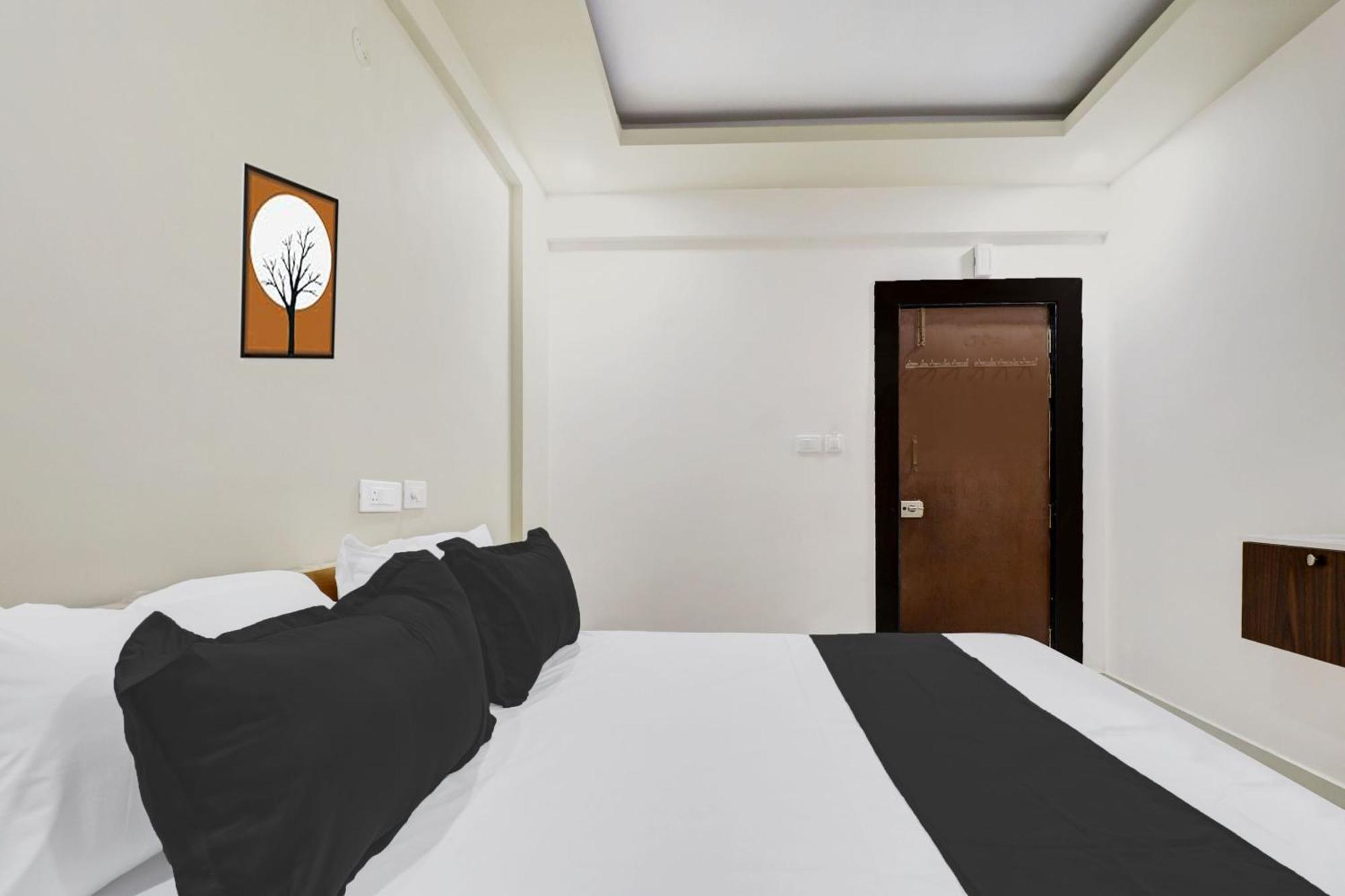 Super Hotel O Sri Harshitha Grand Near Zudio - Star Bazaar, Kundalhalli Gate バンガロール エクステリア 写真